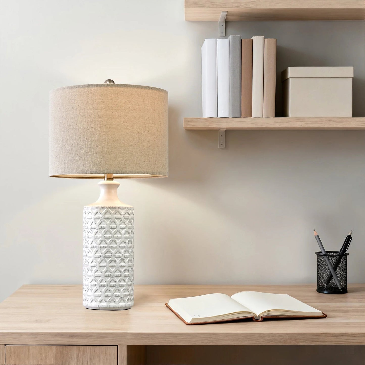 Ceramic Table Lamp Set of 2 – Farmhouse Bedside Lamps with Linen Shade - Lumière HomeTable Lamp